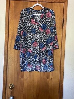 Honeyme Floral Leopard V-Neck Tunic - Blue & Pink